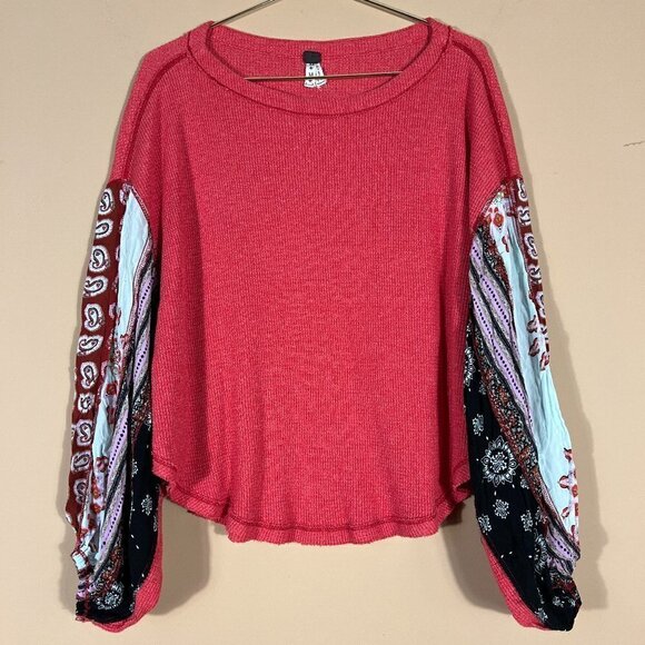 We The Free Oversized Thermal Red/Paisley Print Balloon Sleeves Top Size M - Picture 2 of 7